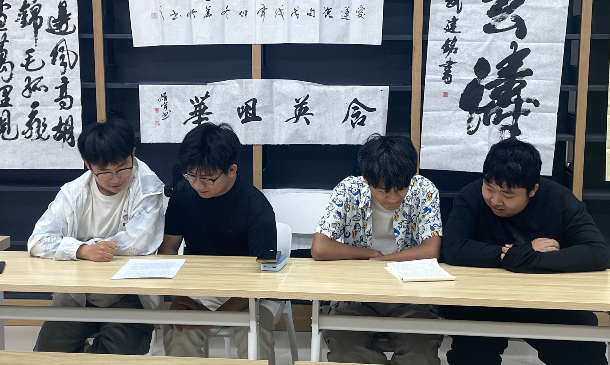 图书馆成功举办《红星照耀中国》经典诵读活动